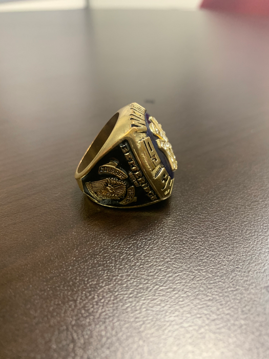 Yankee World Series Replica Ring 1977